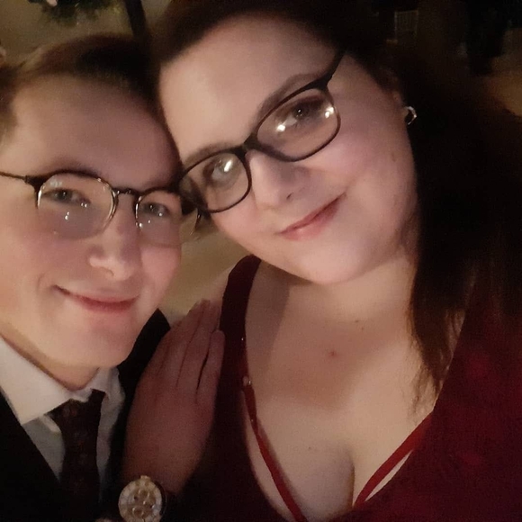 Meet your Posher, Kayla - Picture 1 of 1